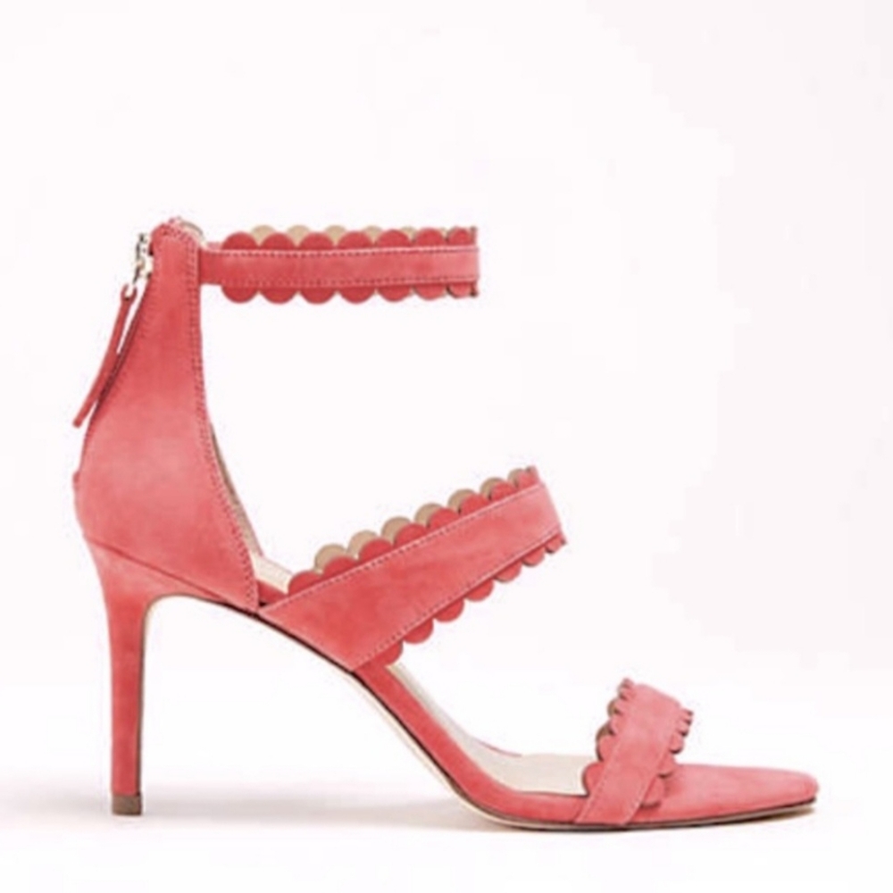 Ann Taylor Rania Scalloped Heel